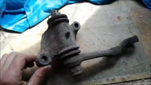 Что стучит в передней подвеске? ВАЗ классика.