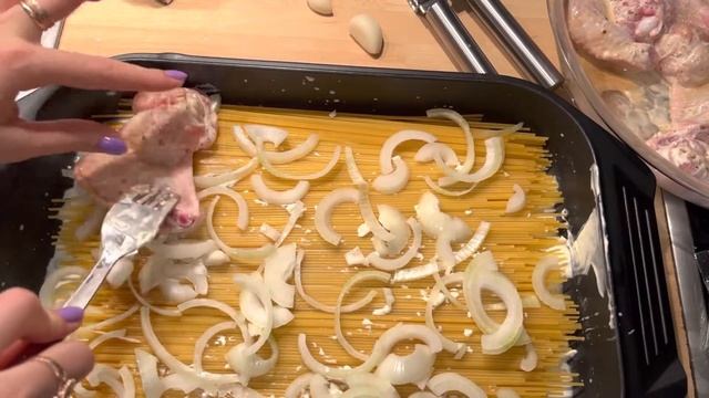 Маринад для крылышек Крылышки в духовке Сочные крылышки Вкусная еда Крылышки с макарошками в духовк смотреть онлайн