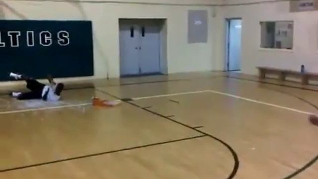 FVA- Basketball Dunk Fail смотреть онлайн