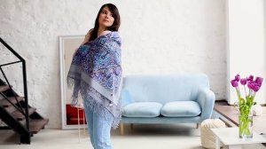 Платок шерстяной с шелковой бахромой «Рождественский пряник», вид 1