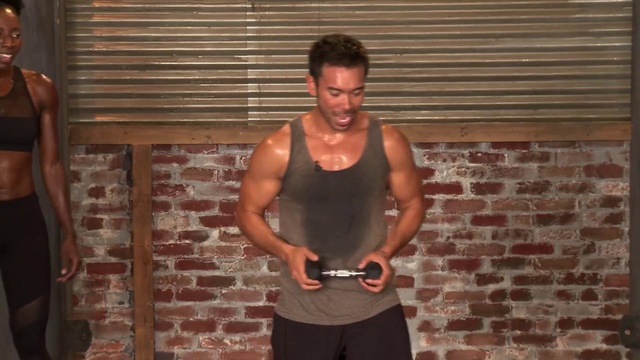 Mike Donavanik - HIIT 30. Workout 1 смотреть онлайн