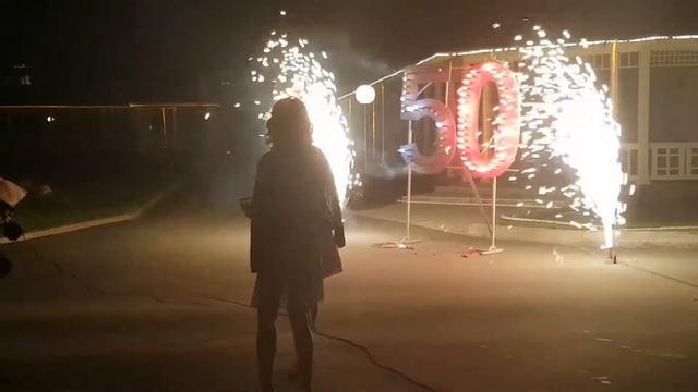 Юбилей хорошего человека. Орск. Фортэция. Салют. Фейерверк. смотреть онлайн