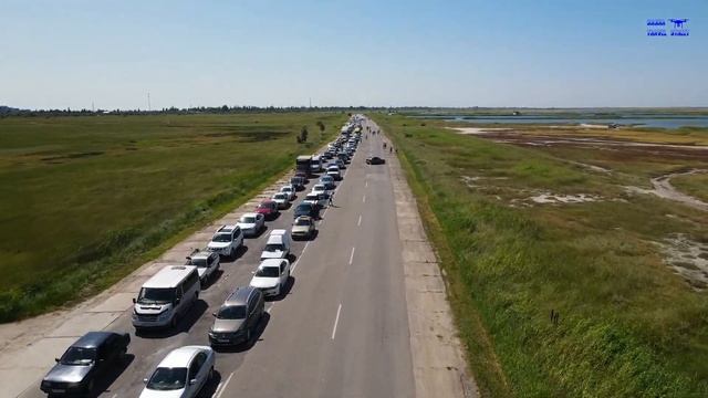Дорога на Арабатскую стрелку из г. Геническ. Разгар сезона! смотреть онлайн