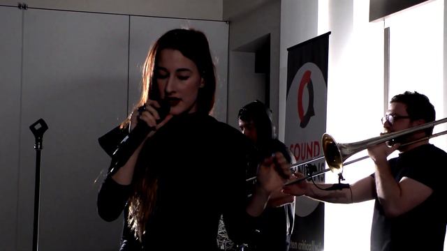 Zola Jesus performs "Dangerous Days" (Live on Sound Opinions) смотреть онлайн