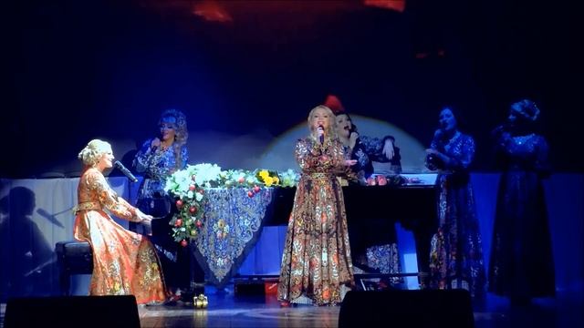 "Травушка" - нар.анс."СОРОКА" сл., муз.: Татьяна Романова, соло Анастасия Пирожникова смотреть онлайн