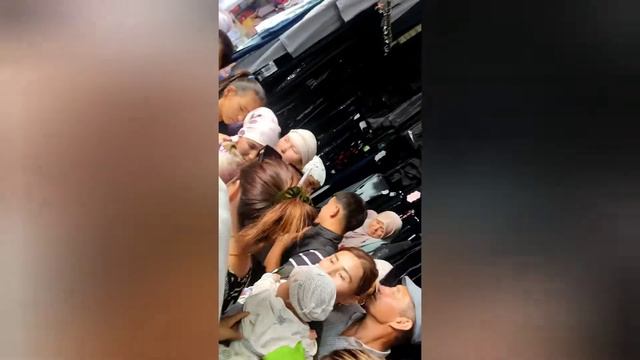 Кара-Суу базарында Эл батпай калды смотреть онлайн