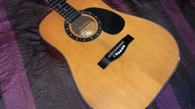 Небольшой ремонт старой гитары - склейка грифа смотреть онлайн