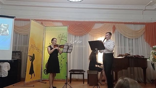 Потому что Поисковикам Истины без музыки классной нельзя! смотреть онлайн