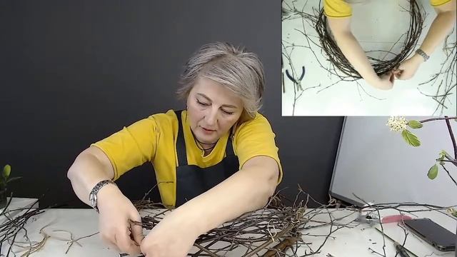 Каркас из веток для аналоя. Украшение в пост.