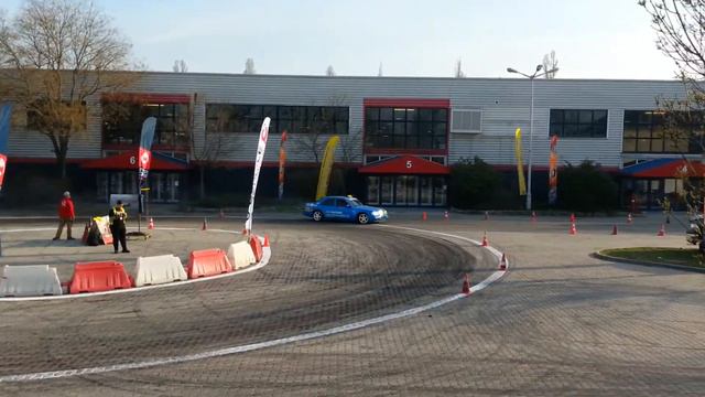 Mercedes benz e class diesel drift AMTS 2019 смотреть онлайн