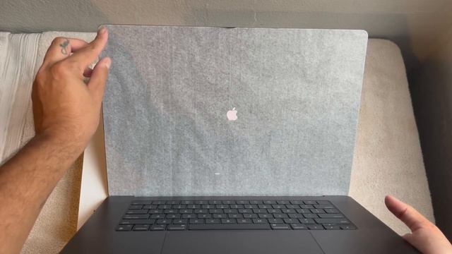 New M3 Pro 16" MacBook Pro Space Black Unboxing смотреть онлайн