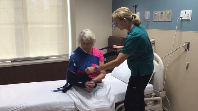 Putting on the Ice Pad & Shoulder Sling, Rose Orthopedic & Spine Center смотреть онлайн