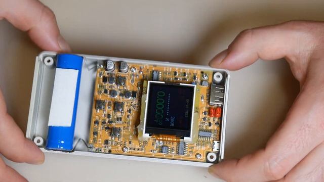 ER-Tester Измеритель внутреннего сопротивления аккумуляторов ER-1E \ Battery resistance tester ESR смотреть онлайн