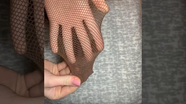 Колготки в сетку со стразами смотреть онлайн