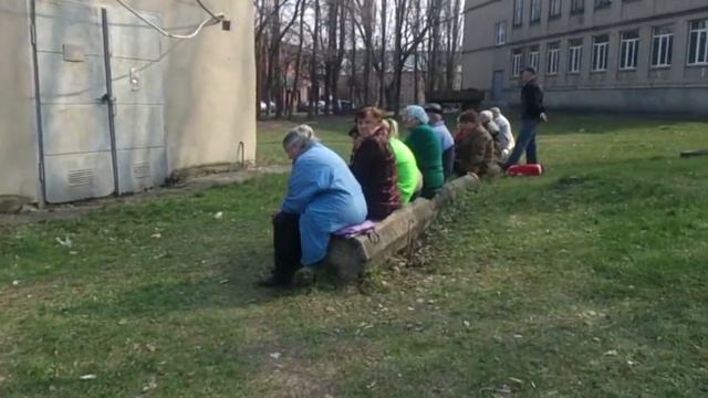 Бахмут (Артемовск) очередь за проездными смотреть онлайн