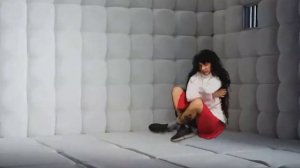 @HolyBaam -песня про киндерэ сюрприз                                                      но пою я