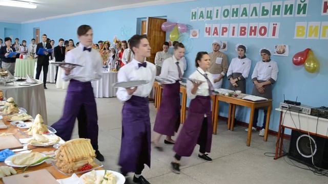 Наш танец официантов КВПТКУ 42 смотреть онлайн
