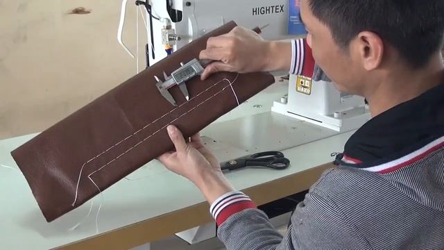Мощная промышленная швейная машина для сшивания толстой фанеры смотреть онлайн