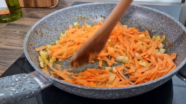 Hausgemachte Suppe, Die Alle Heilt! Dicke Gemüsesuppe Mit Hähnchen!