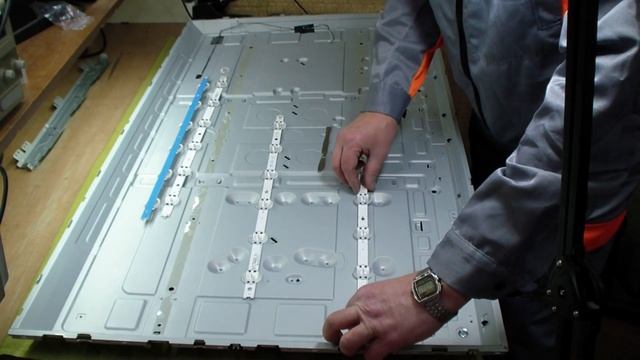 TV LG 49UJ* Голубой экран. Ремонт подсветки. смотреть онлайн