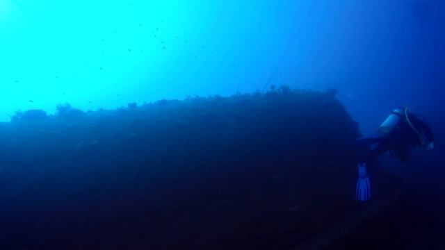 Погружение на Ширу , итальянскую подлодку , затопленную британцами в 1942 смотреть онлайн