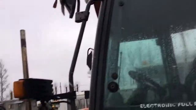 Видео обзор экскаватор-погрузчик Fiat смотреть онлайн