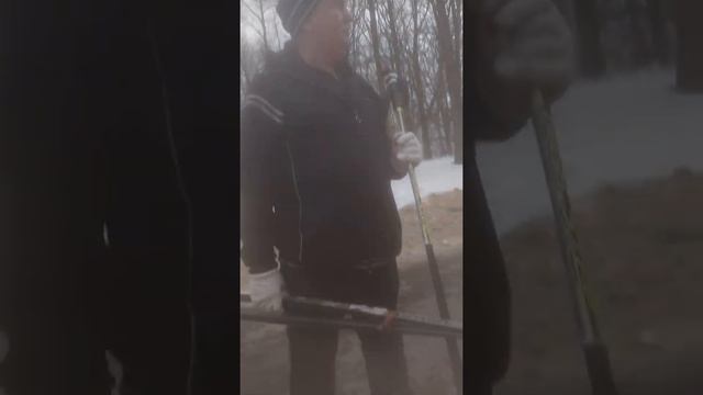 дед рассказывает анекдоты в Измайловском парке смотреть онлайн