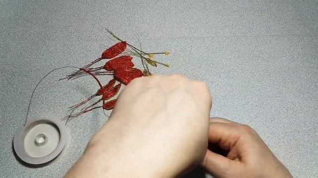 Бисероплетение. Цветы из бисера. 1/ 2 часть. Амариллис /Гиппеаструм. Мастер класс. смотреть онлайн