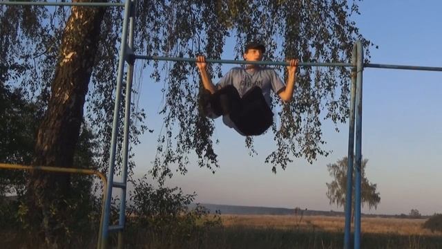 Элементы на турнике смотреть онлайн