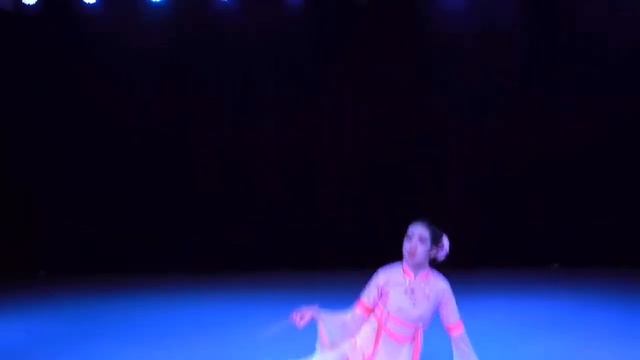Традиционный китайский танец 媚 - 撄宁 смотреть онлайн