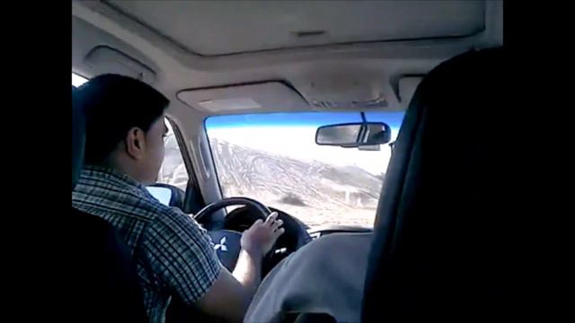 Dubai, UAE, Desert Safari Experience Crazy Drive PAJERO 3 8 V6 Arabian Adventures смотреть онлайн