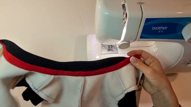 Как сшить трикотажный комбинезон без оверлока | КАК ШИТЬ ТРИКОТАЖ на швейной машинке БЕЗ ОВЕРЛОКА. смотреть онлайн