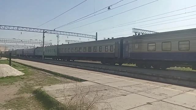 Прибытие-Отправление поезда 041Т Алматы-Атырау, Прибытие Отправления поезда 045 Павлодар-Туркестан смотреть онлайн