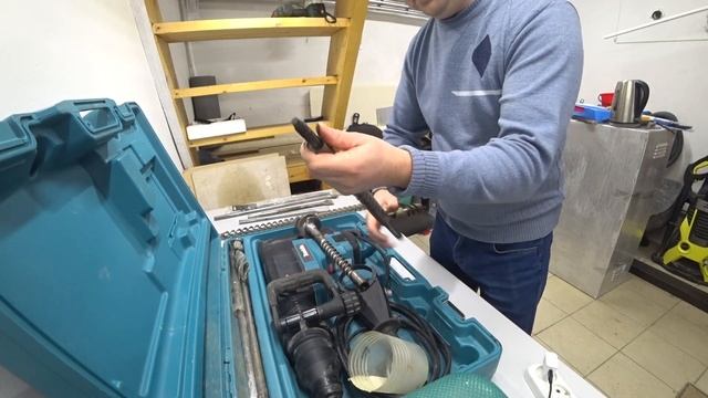 МАКИТА ОТБОЙНЫЙ МОЛОТОК  ПОЧТИ ДАРОМ. ПЕРФОРАТОР.