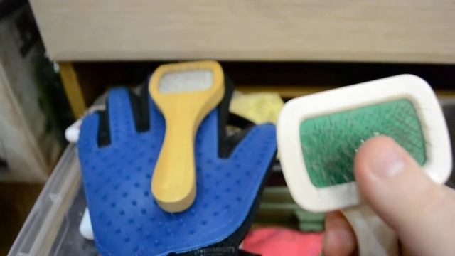 Расчески моего Йорка. С помощью чего я ухаживаю за шерстью собаки. Набор для 'пыток' йорка смотреть онлайн