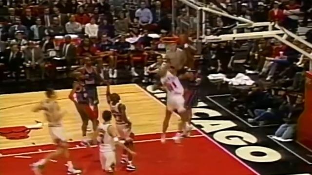 The Arrival of Dennis Rodman in Chicago (First Game and Story) смотреть онлайн