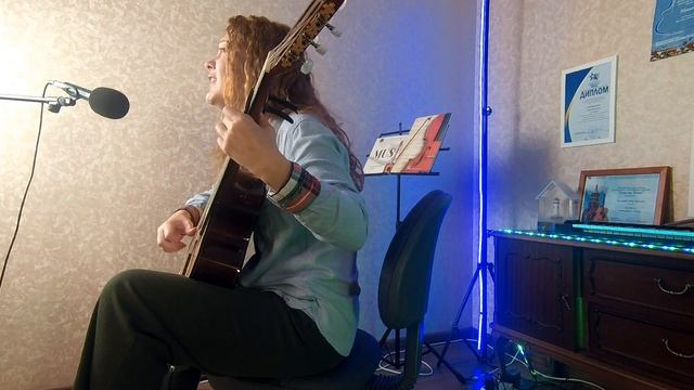 Не поговорили, песня Мищуков, исполняет Маша Романова смотреть онлайн