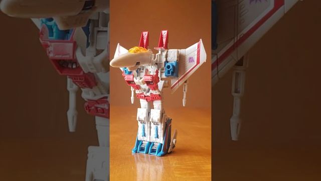 107 STEP BY STEP TRANSFORMATION OF EARTHRISE STARSCREAM | Daily Stop Motion смотреть онлайн