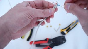 Соединение кабеля витой пары скруткой, клеммами  на канале inrouter