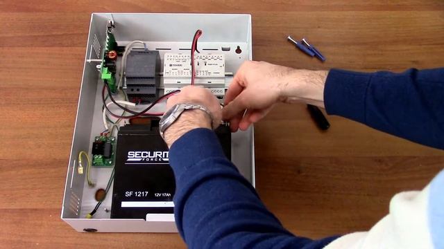 Контроллер СКУД ЕС-222 для установки на DIN-рейку смотреть онлайн