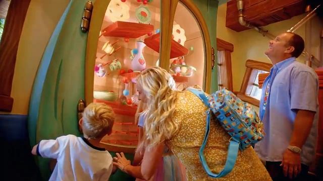 Mickey's Toontown - Disability Pride Month FEATURETTE - Disney TVA Rides I Walt Disney Imagineering смотреть онлайн
