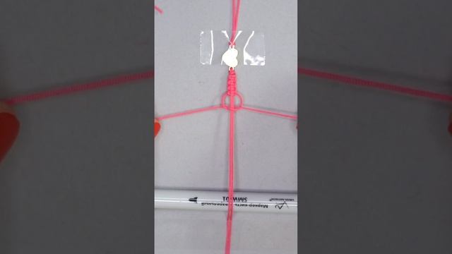 Яркий браслет на шнуре своими руками ? #макраме #шамбала #браслетсвоимируками #shorts смотреть онлайн