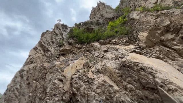 Аргунское ущелье, Ушкалойские башни-близнецы, Нихалойские водопады, Краеведческий музей, Ведучи смотреть онлайн