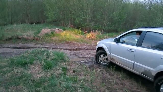 Kia Sorento BL | Киа Соренто - быстрый переезд ручья /оффроад/offroad/покатушки смотреть онлайн