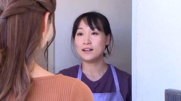 URE 057 睡走憧憬的叔母 三浦步美