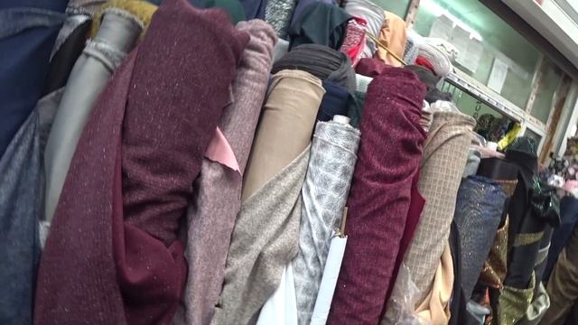 САДОВОД/ТУРЕЦКИЕ ШЕРСТЯННЫЕ КОВРЫ/ШИКАРНЫЕ ВЕЧЕРНИЕ ПЛАТЬЯ/ШИРОКИЙ АСОРТИМЕНТ ТКАНЕЙ/ПРОВИНЦИАЛЫ смотреть онлайн