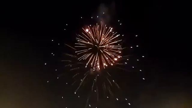 Салют 13 августа 2016 г День Строителя в ЦПКиО г.Екатеринбург mp4 смотреть онлайн