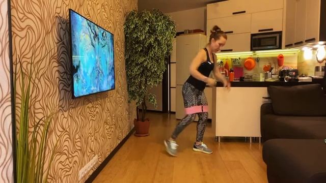 POWER TRAINING | 01.02.2021 | Сила ног в первый день последнего месяца зимы | Фитнес резинка. смотреть онлайн