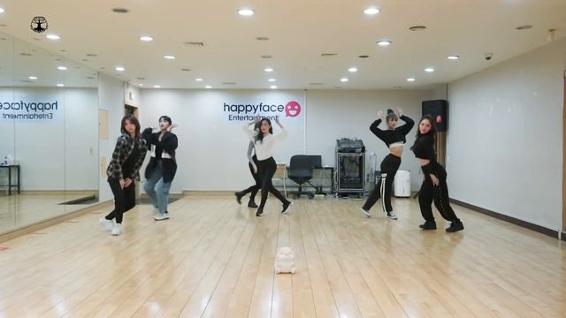 Dreamcatcher(드림캐쳐) 'Black Or White' Dance Video (연습실 Ver.)