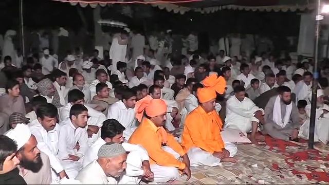 Kalam Mohammad Bota Gujrat wale ,by Ghulam Rasool dogean wala in , sivia sharif 13april2016 p4 смотреть онлайн